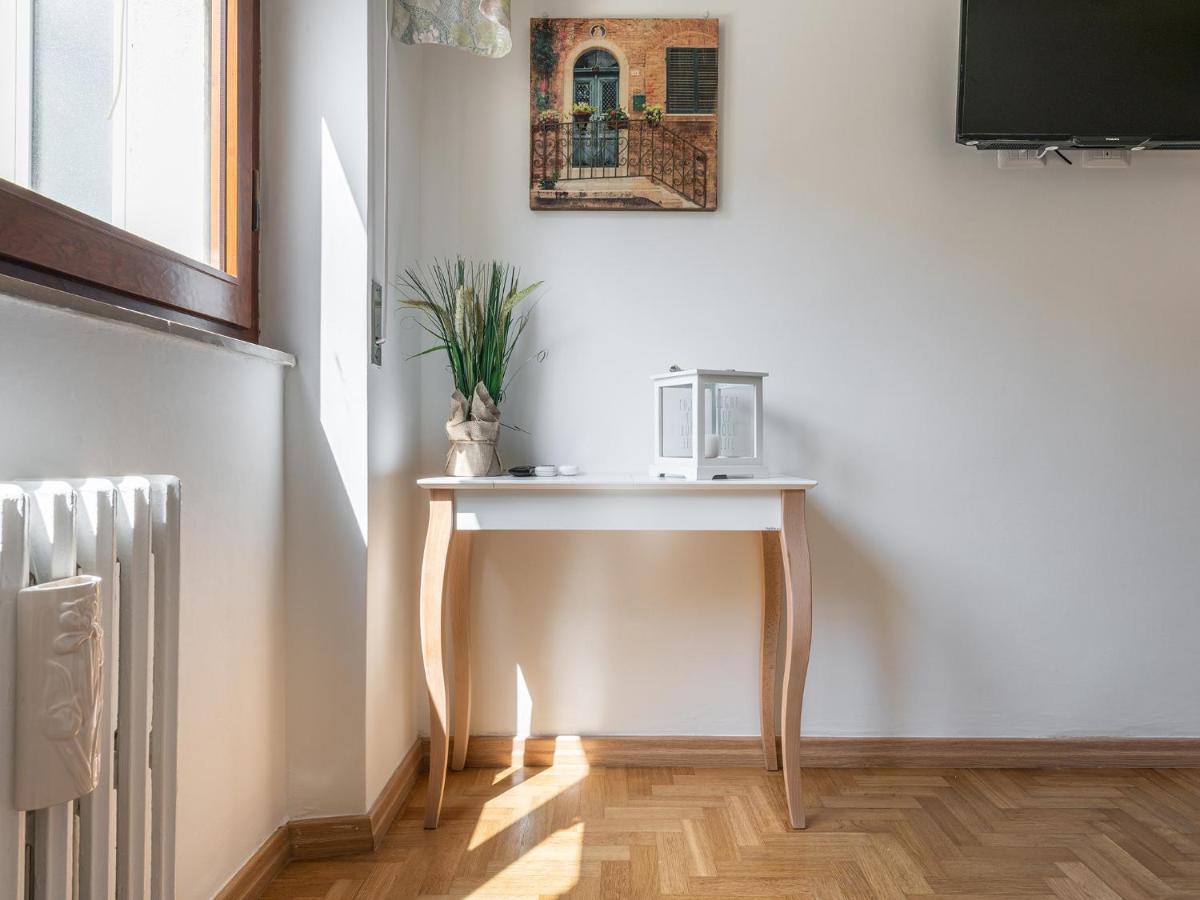 Apartment On Shopping Street Cagliari Bagian luar foto