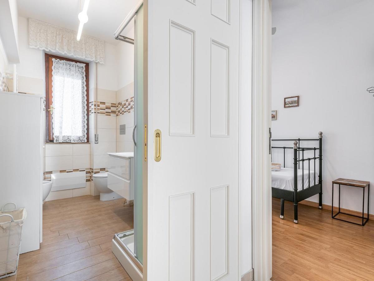 Apartment On Shopping Street Cagliari Bagian luar foto